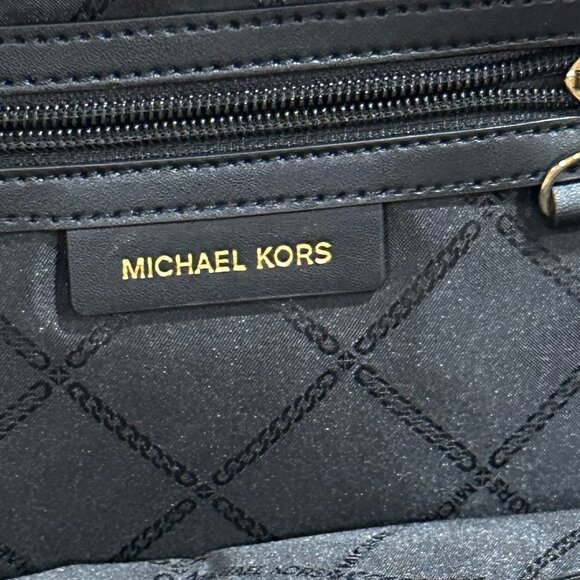Michael Kors Brooklyn‎ Large Black Pebbled Leather Gold Hardware - Picture 5 of 6